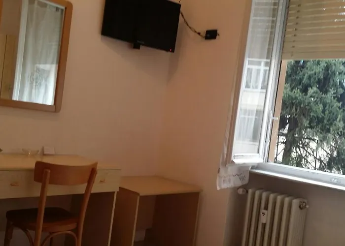 Il Sole E La Luna 4* 토리노